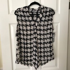 Tahari Houndstooth Chiffon blouse